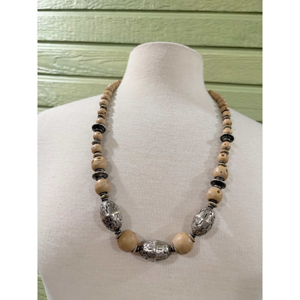 Boho‎ Artisan Tan Carved Bead Necklace Silver Tone Ornate Metal Accents 28 Inch